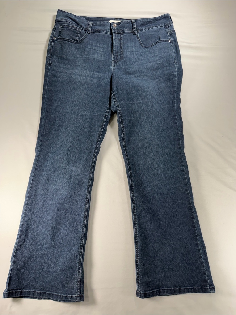 Angels Forever Young Women's Curvy Bootcut Jeans Size 16 Medium Wash #1105